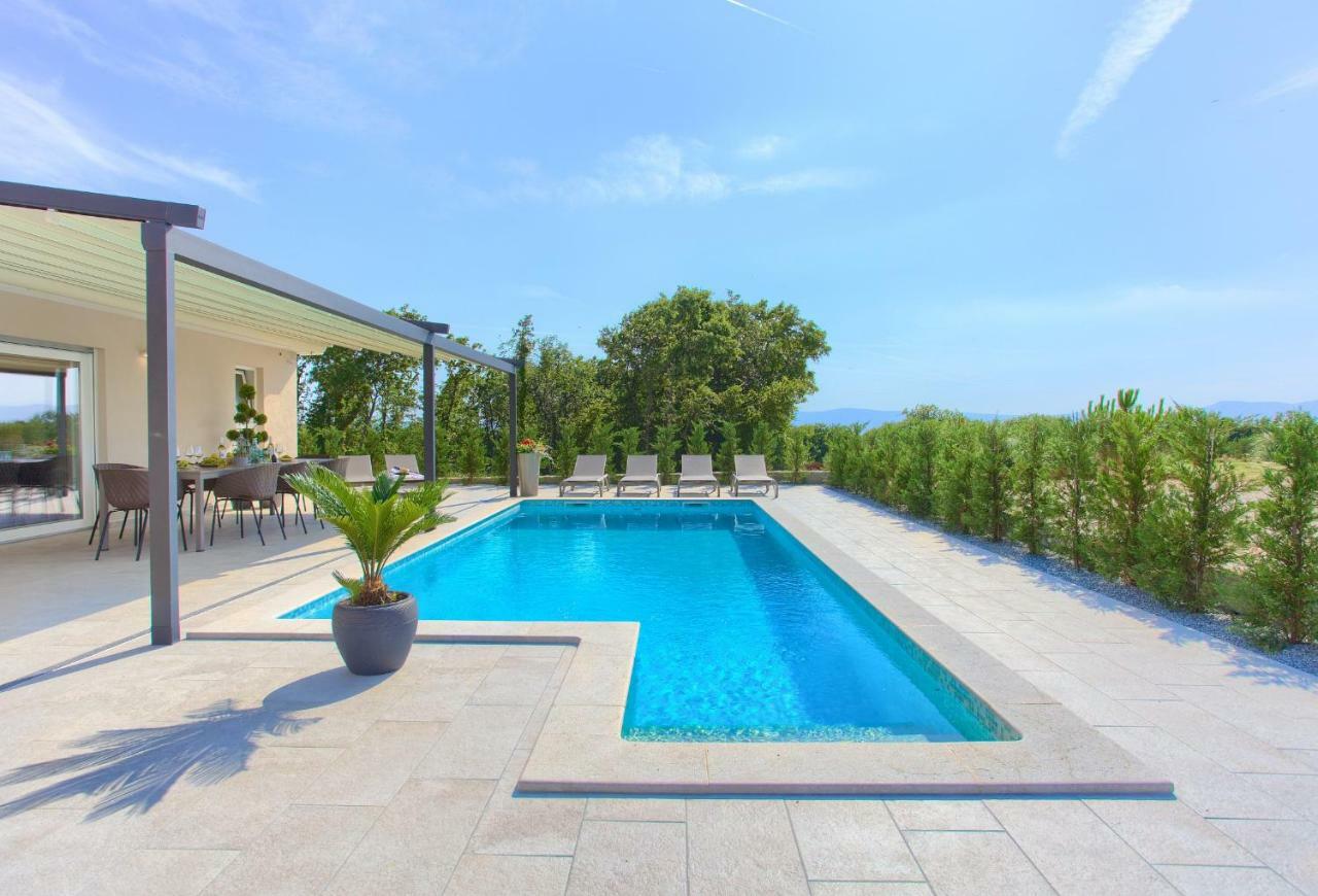 Holiday Home Elegant Vrh  Zewnętrze zdjęcie