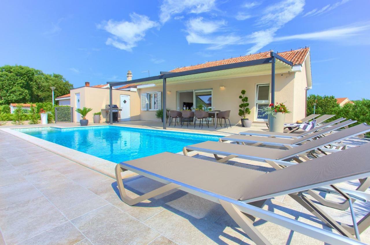Holiday Home Elegant Vrh  Zewnętrze zdjęcie