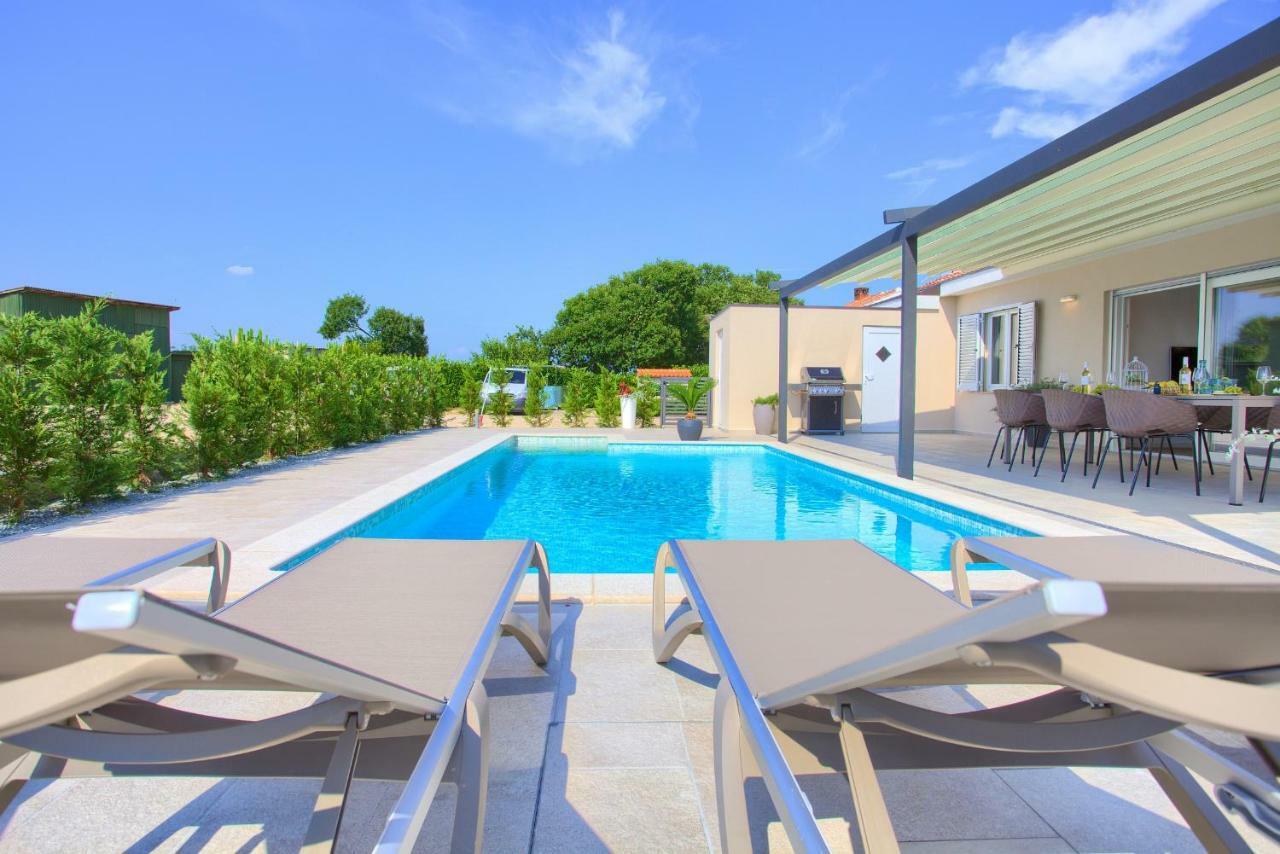 Holiday Home Elegant Vrh  Zewnętrze zdjęcie
