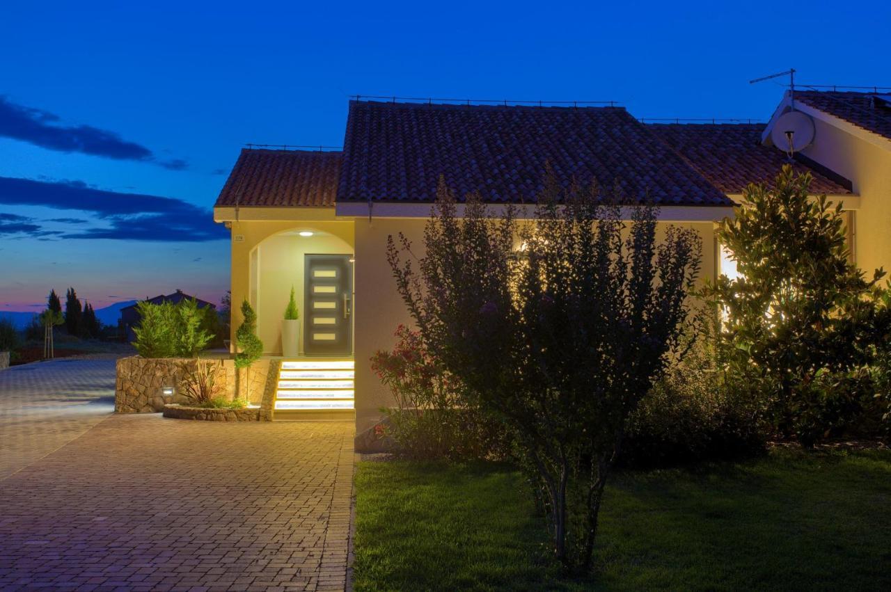 Holiday Home Elegant Vrh  Zewnętrze zdjęcie